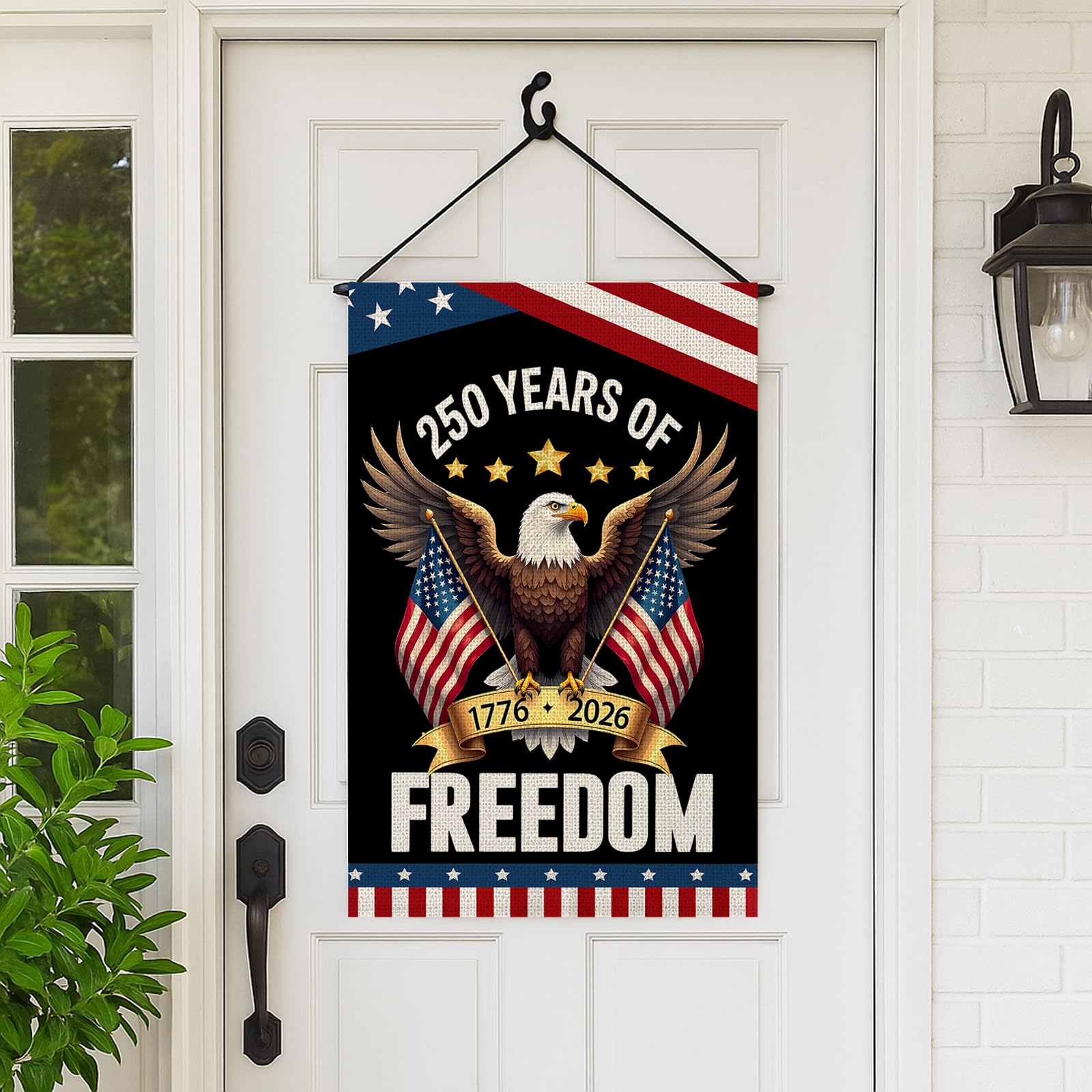 WENWELL outdoor flag withstands weather while maintaining vibrant colors.