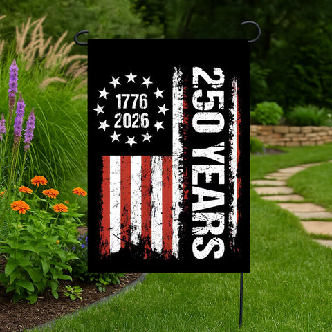 WENWELL patriotic garden flag enhances yard decor with bold design