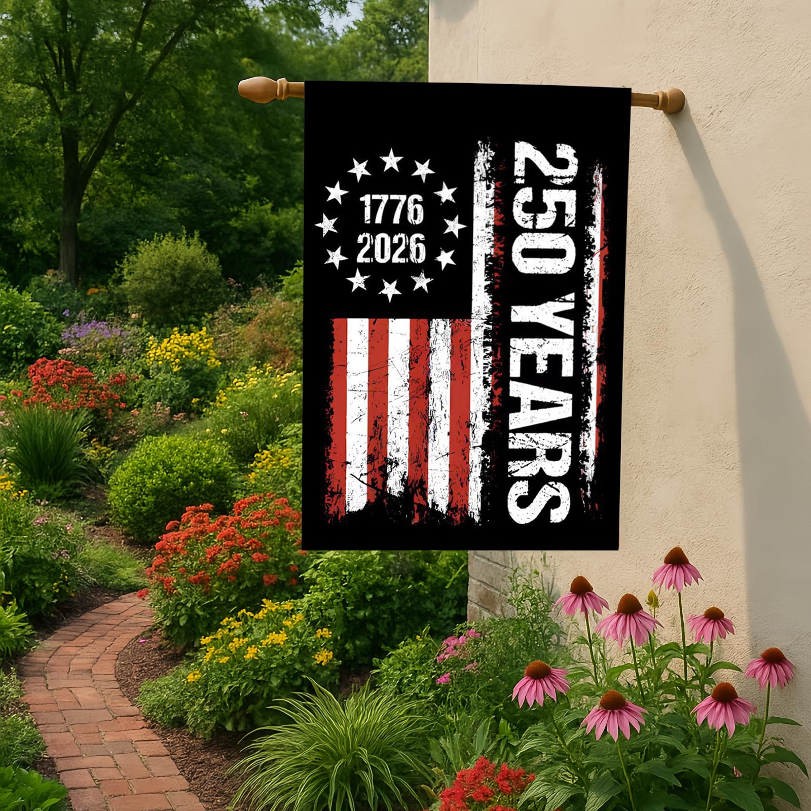 WENWELL weather-resistant garden flag crafted to withstand seasonal conditions.