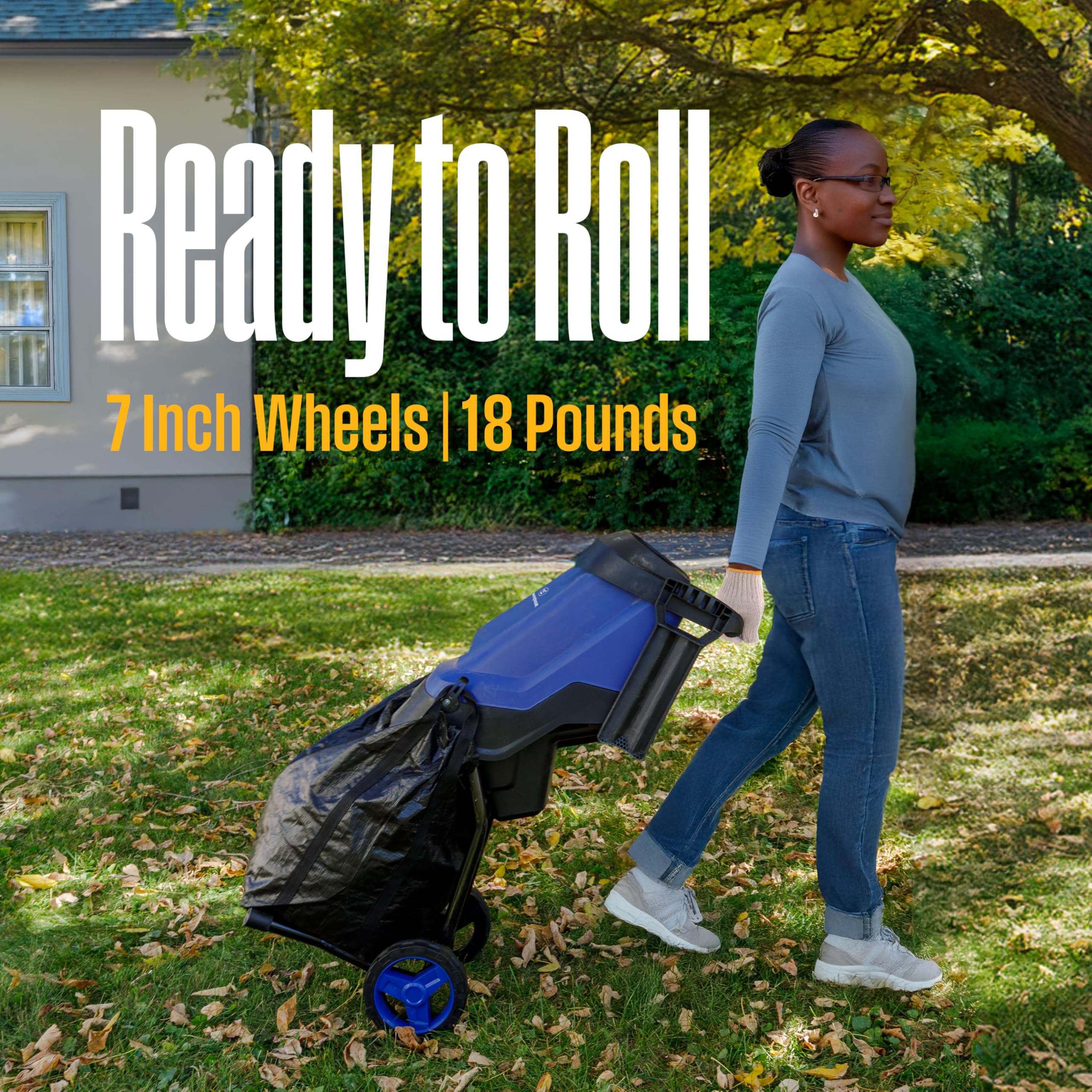 Westinghouse 12-gallon collection bag simplifies debris disposal.