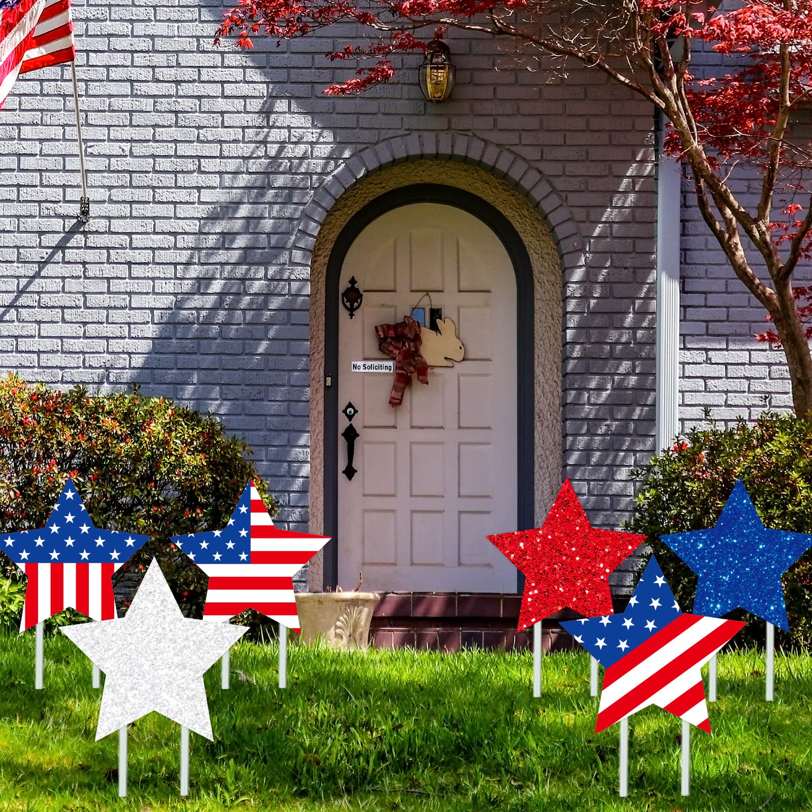 Whaline 4th of July stakes insert securely for stable display
