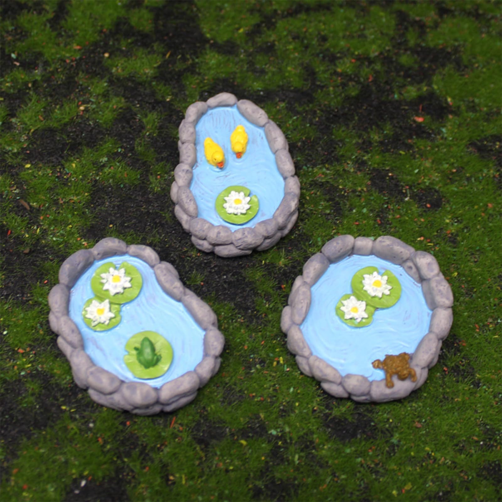 Whlo4U micro landscape ornament for terrariums and planters.