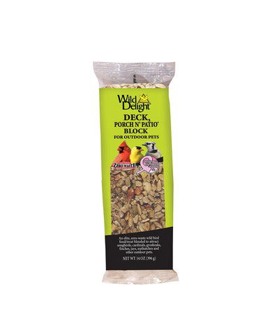 Wild Delight Deck Block in feeder attracts backyard songbirds with nutritious ingredients