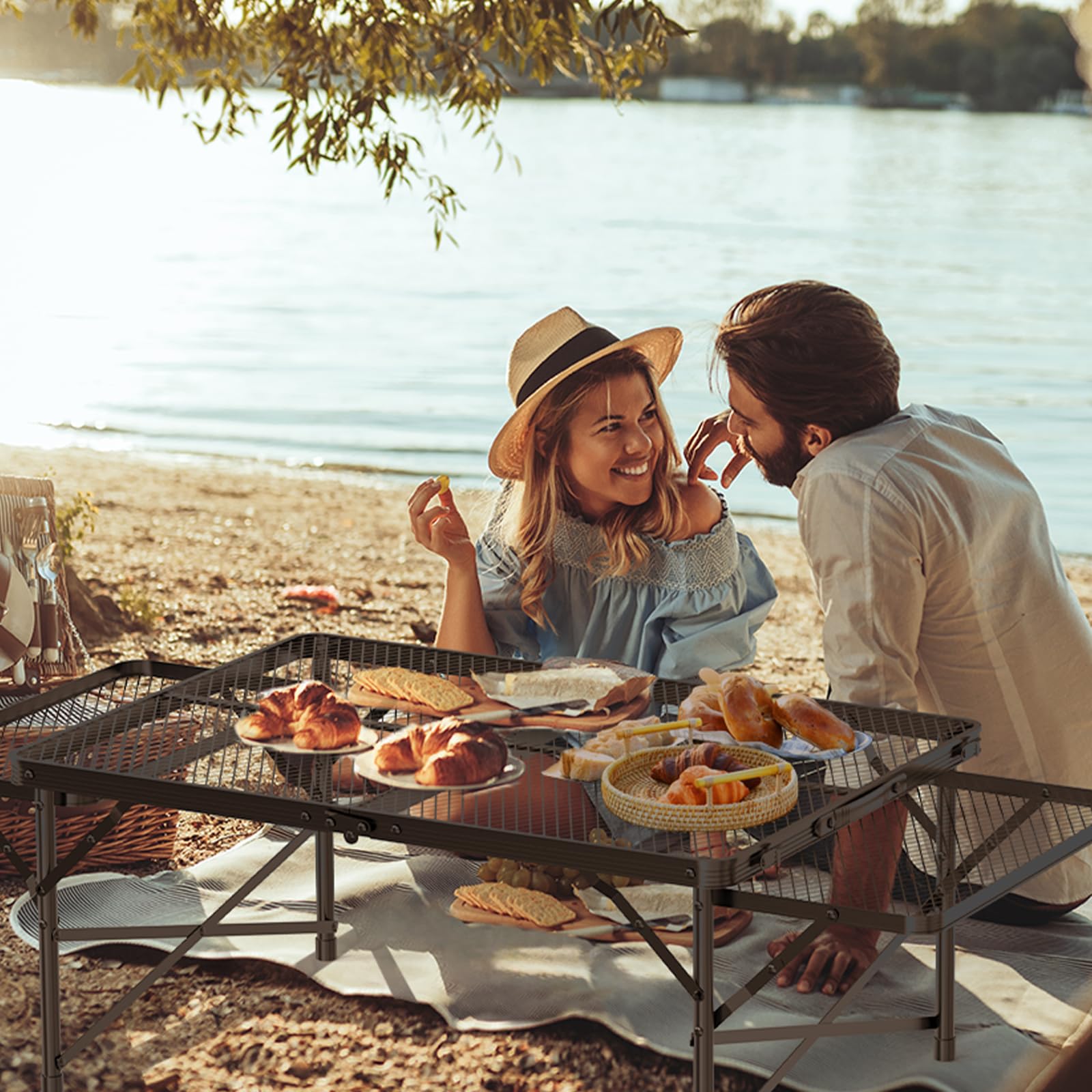 WildFinder built-in cup holders prevent spills during outdoor meals