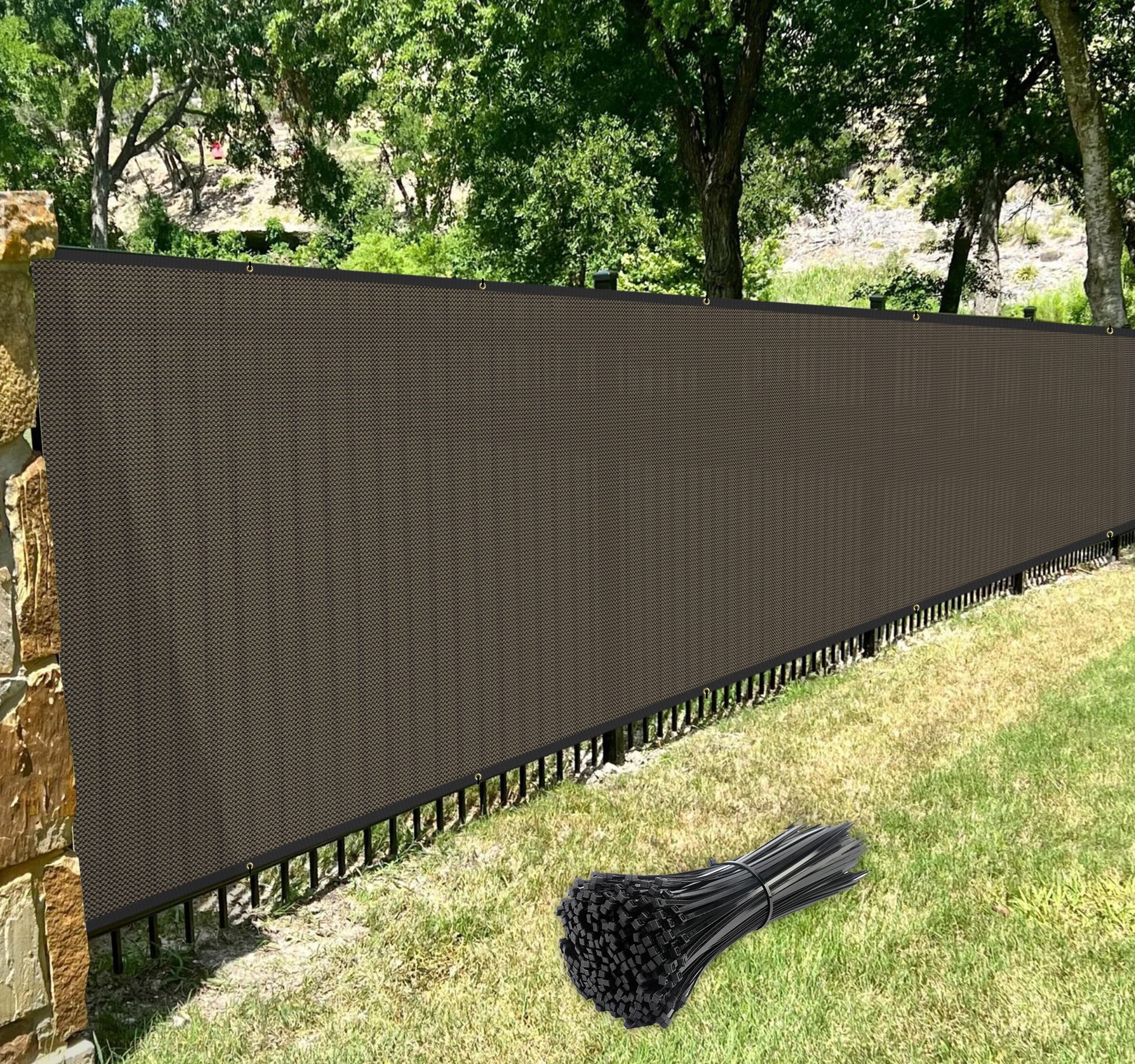 Windscreen4less customizable sizes option adapts to different fences.
