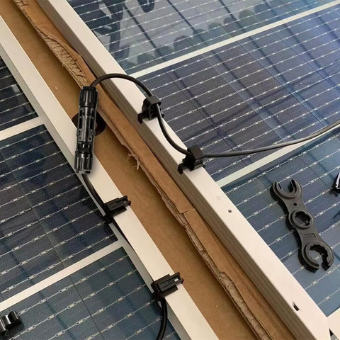 Witproton 10 mm² cable compatibility supports versatile solar wiring