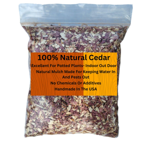 Wood Smith USA cedar chips half-quart bag for outdoor mulch and moisture retention