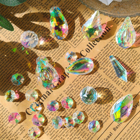 Worgree crystal prisms reflect light and create rainbows.