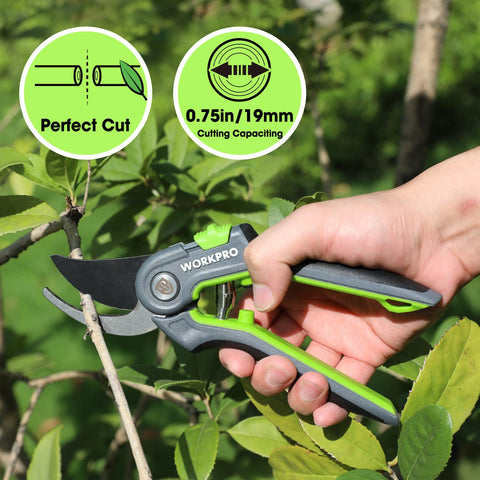 WORKPRO spring-loaded design enables one-handed operation for quick cuts.
