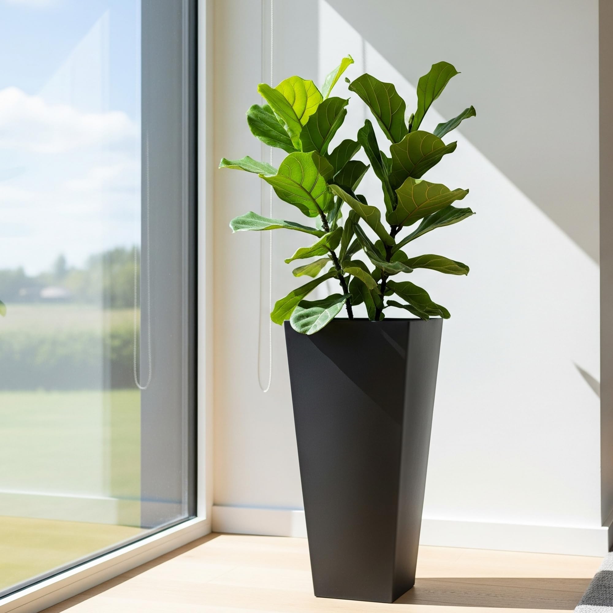 Worth planter is easy to move thanks to lightweight build.