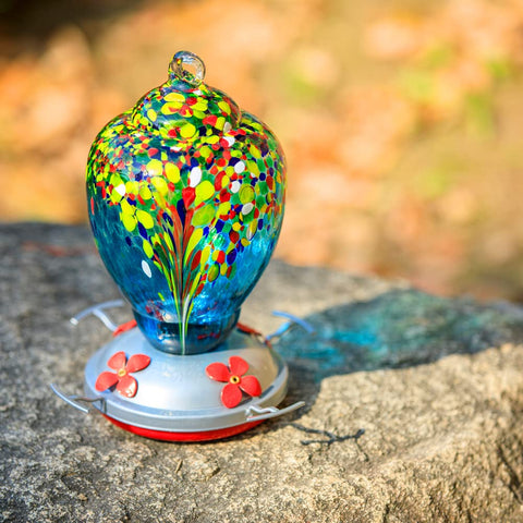 WOSIBO hummingbird feeder anti-moat system deters nectar ants