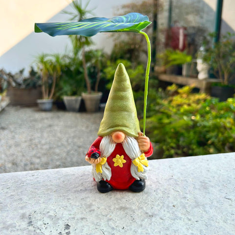 WSHMZYHOME compact 6.5-inch gnome fits tight spaces with personality