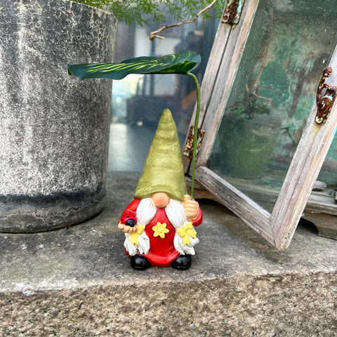 WSHMZYHOME durable, weather-resistant gnome stands up to sun and rain