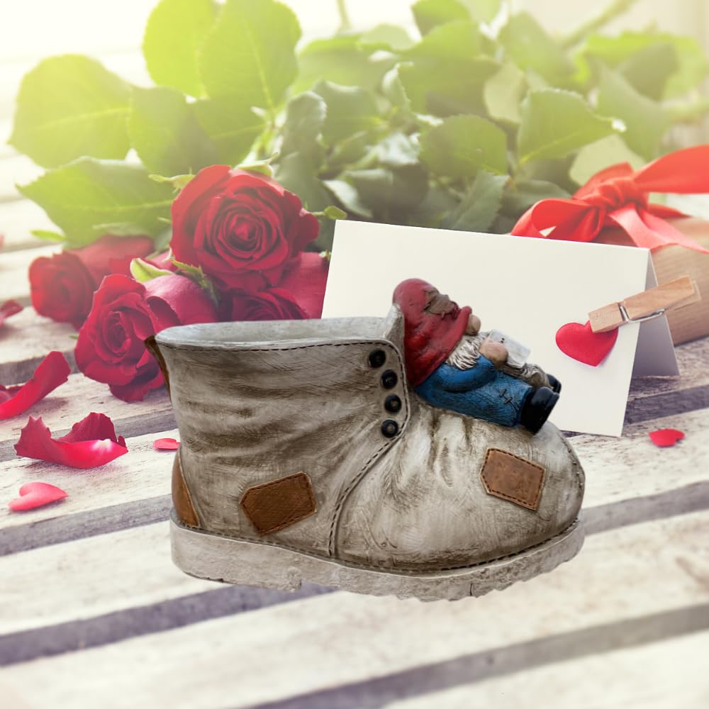 Wsmart decorative plant pot complements modern homes and makes a thoughtful gift.
