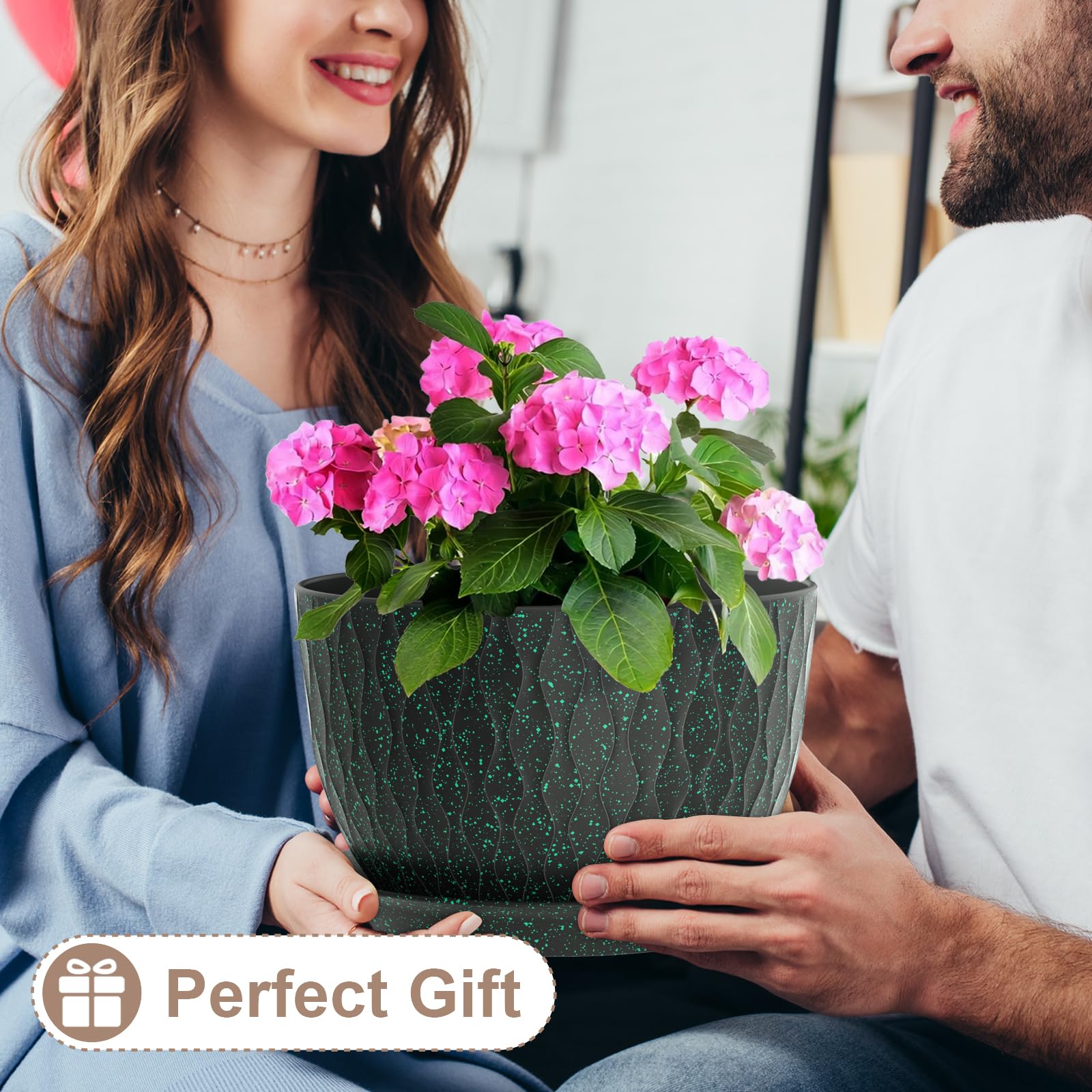 WSMKSZ pot on balcony with plants for outdoor styling