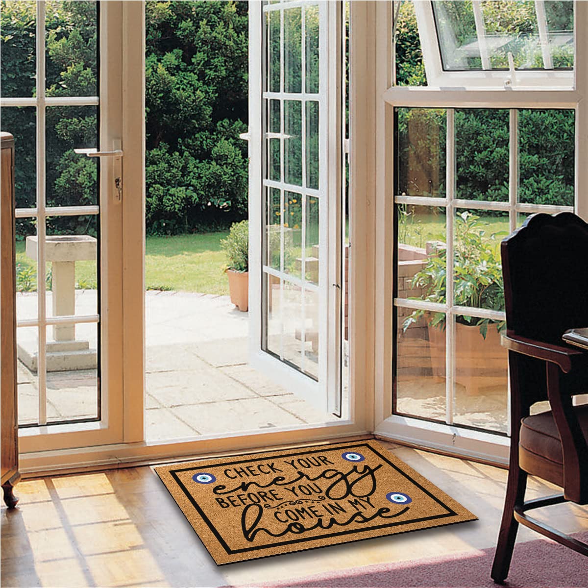 Wulidrom housewarming gift mat offers a practical and playful welcome.