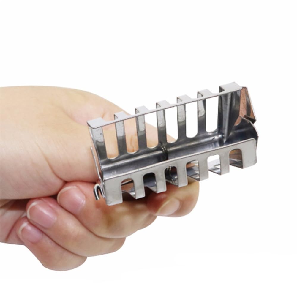 Stainless steel queen clip by Wvapzwr designed for durable field use.