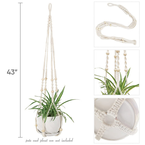 WXS-CHALL includes two hooks for effortless hanging.
