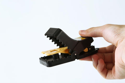 Wysteria heavy-duty trap features durable ABS plastic and a sturdy metal spring.