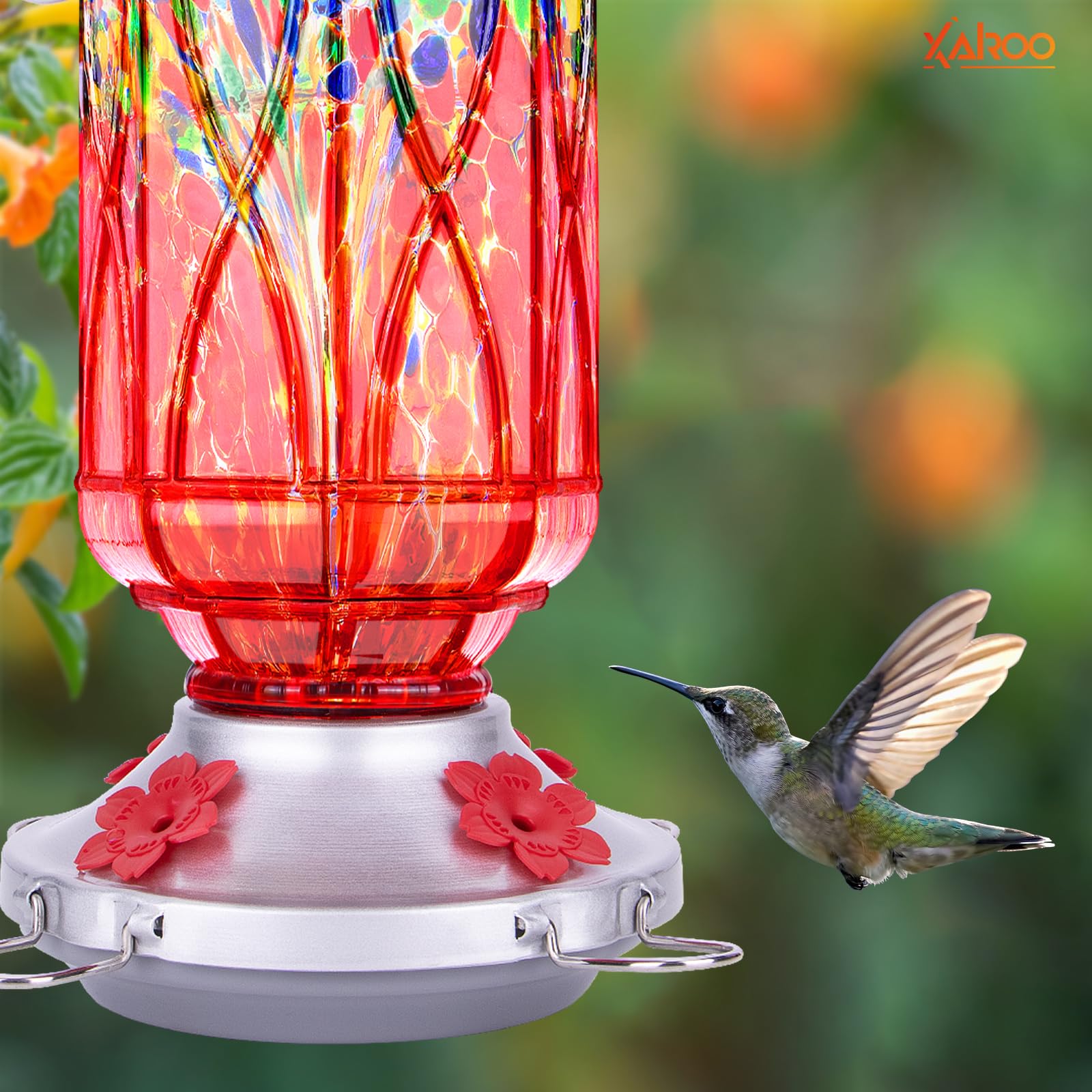 XAROO anti-moat system helps keep ants away from nectar.