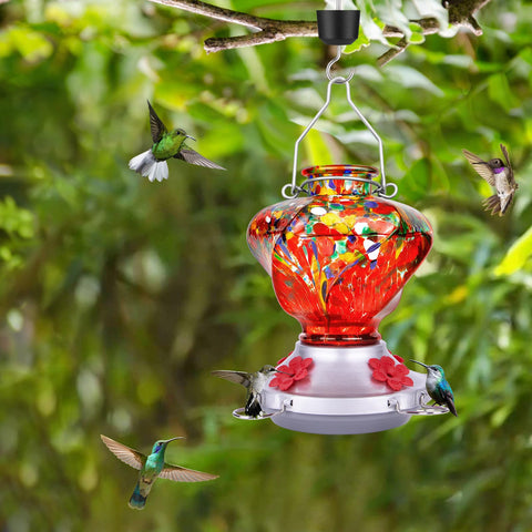 XAROO leakproof base helps prevent spills during windy days