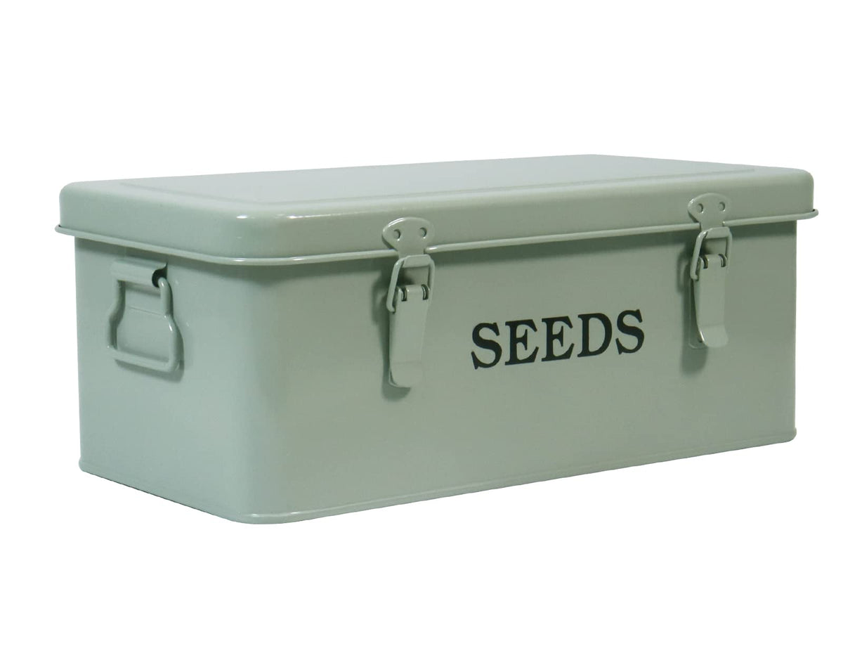Xbopetda seed-saving box with lid keeps packets secure and neatly stored.