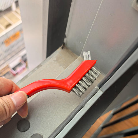 XDMTWLKJ ergonomic non-slip grip for comfortable cleaning.
