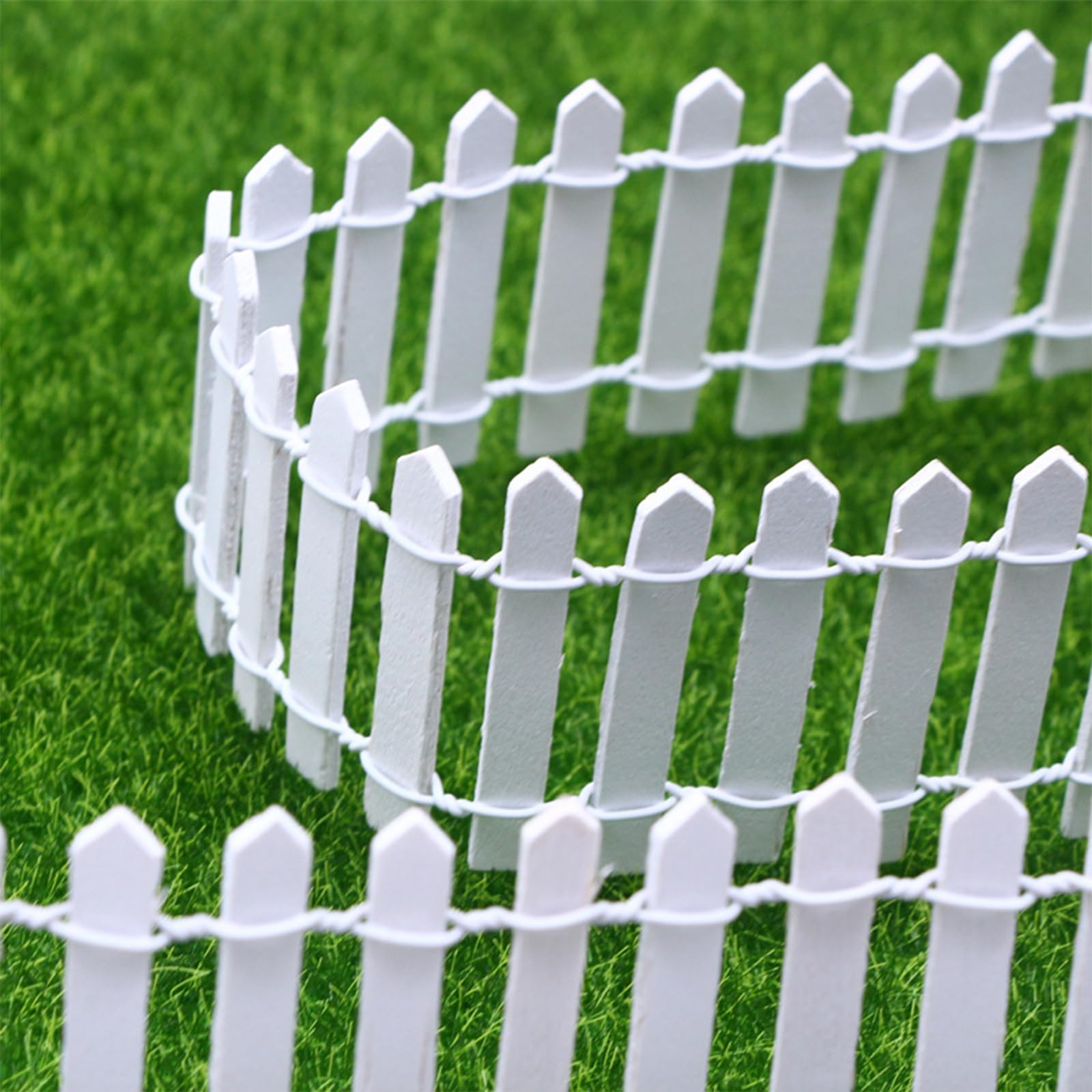 XFGSYXS decorative mini fence accent to spark imagination