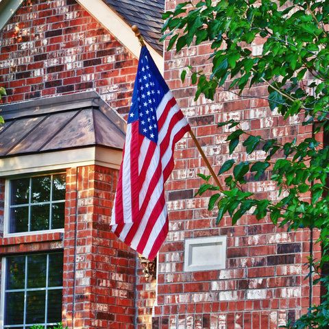 XIFAN flag displayed in a yard elevates patriotic moments during holidays.