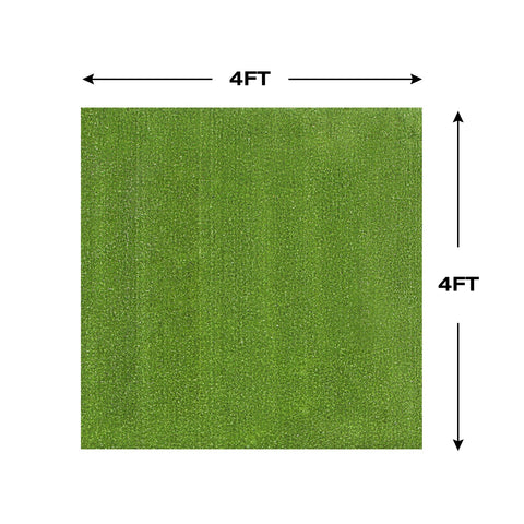 XLX TURF close-up of green turf pile showing soft, lifelike texture.