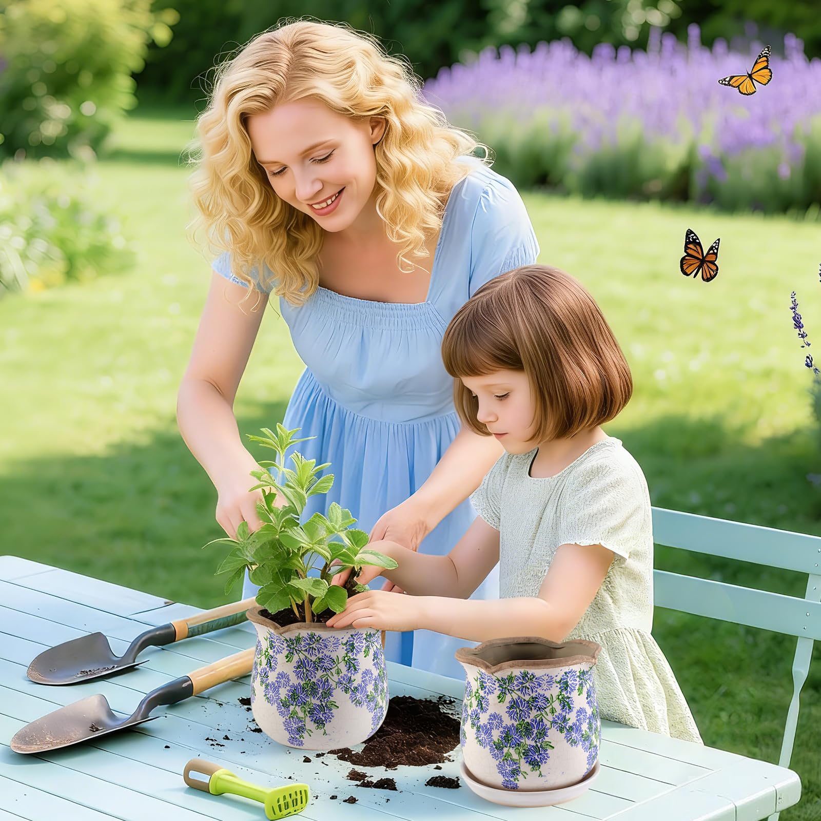 Xoogifae planter with removable saucer keeps surfaces clean