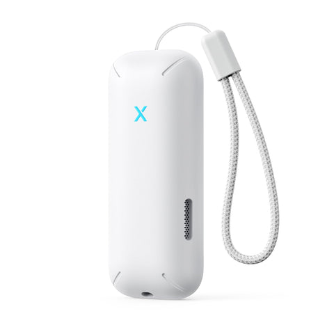 X-Sense 2.0 indoor hygrometer front view with precise readouts for temperature and humidity.