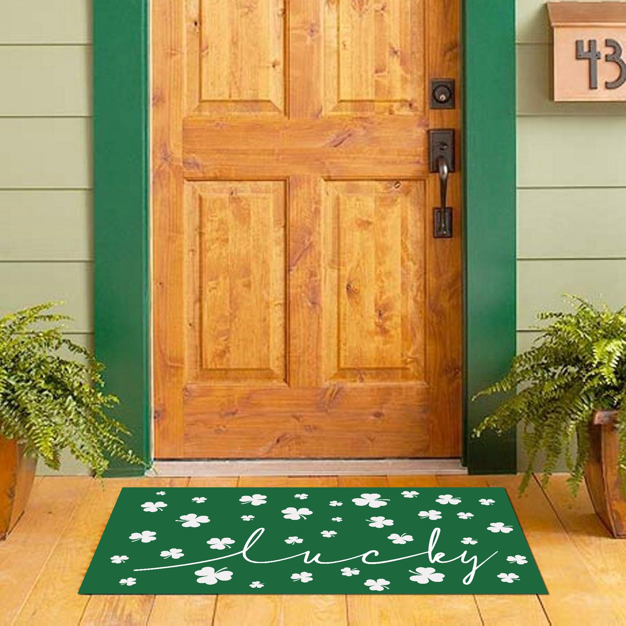 Xumuyin easy care mat for indoor and outdoor use.