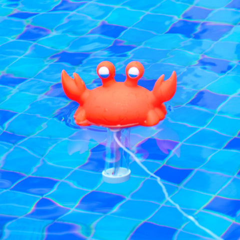 XY-WQ thermometer shown in pool and spa environments for versatile monitoring
