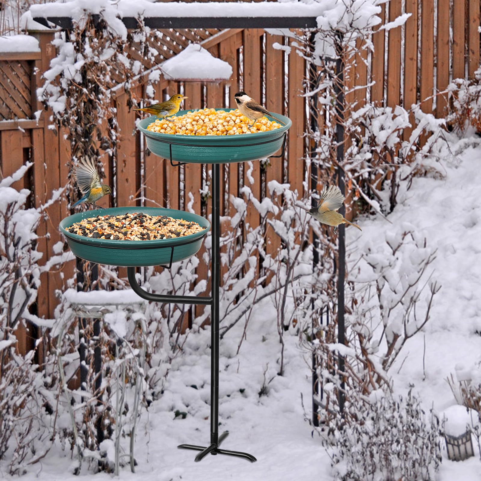 YALINKA hummingbird-friendly birdbath supports quick sips and visits.