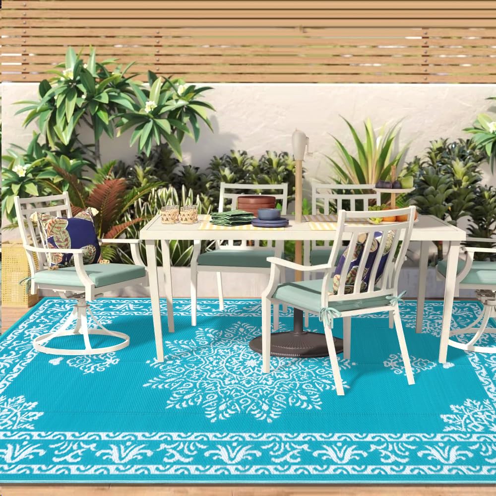 Non-slip bottom keeps Yamaziot rug secure on smooth surfaces