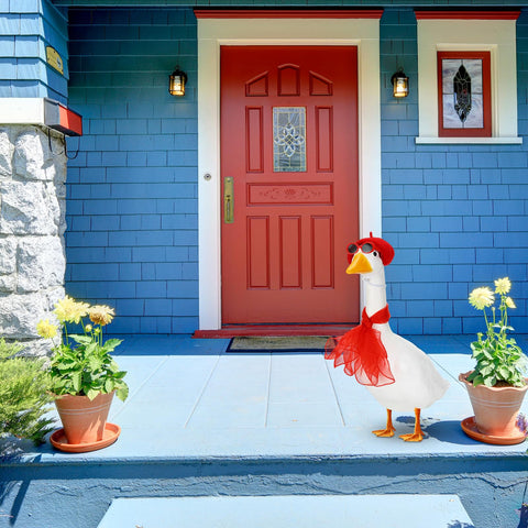Yaomiao lawn geese display with ready-to-wear French outfit