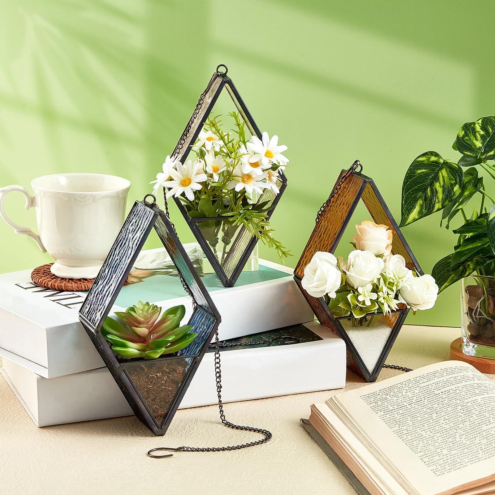 Yaomiao brown diamond terrarium, stylish wall accent for small spaces.