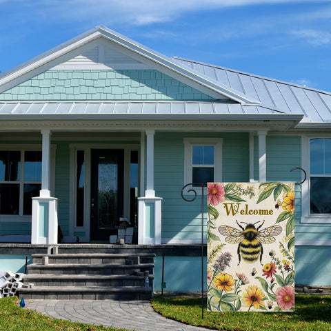 YBHWOGI burlap flag with sublimation print resists weather and fading outdoors.