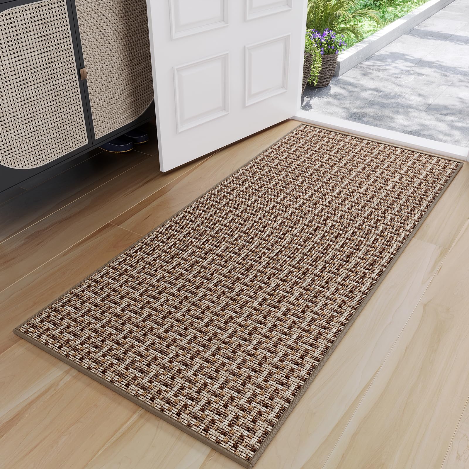 YDKGL indoor door mat with textured surface traps dirt and moisture at the entryway.