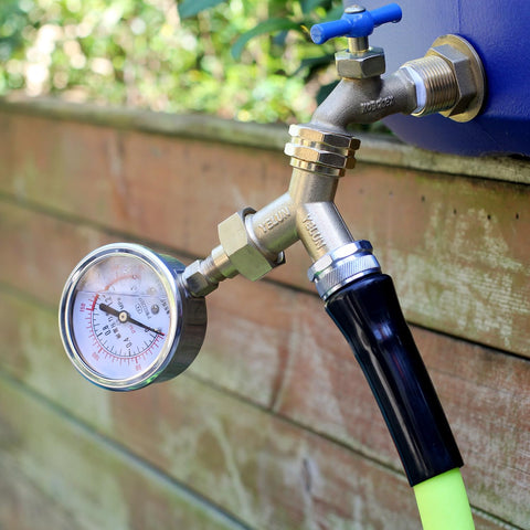 YELUN brass adapter installation demonstrating attachment to hoses and fittings