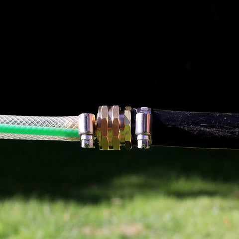 YELUN brass garden hose fitting close-up showing rust resistance
