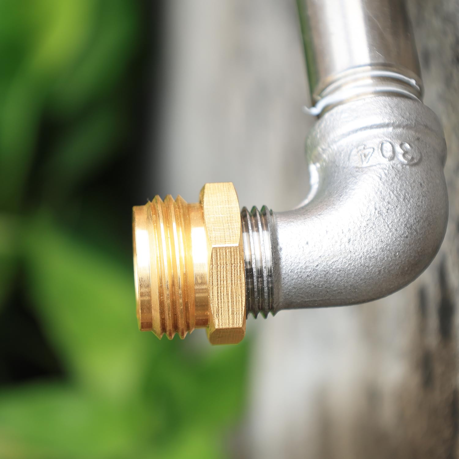 YELUN close-up of rustproof brass material highlighting durability