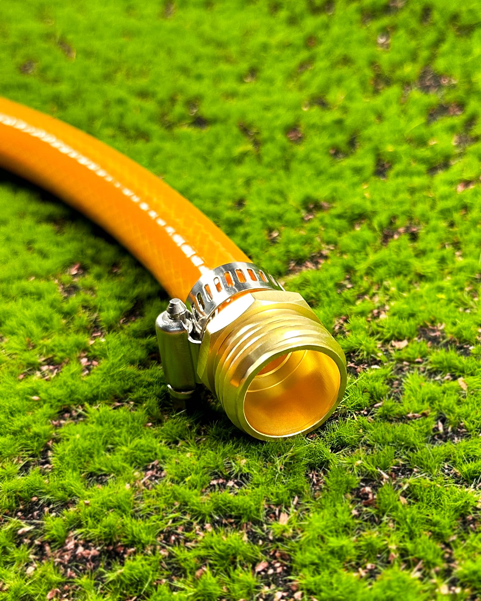 YEOAUM standard hose adapter enabling versatile spigot and sprinkler connections