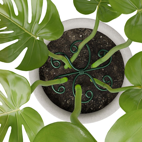 Yeomant easy-install-plant-support-1 enables quick setup and organized greenery.