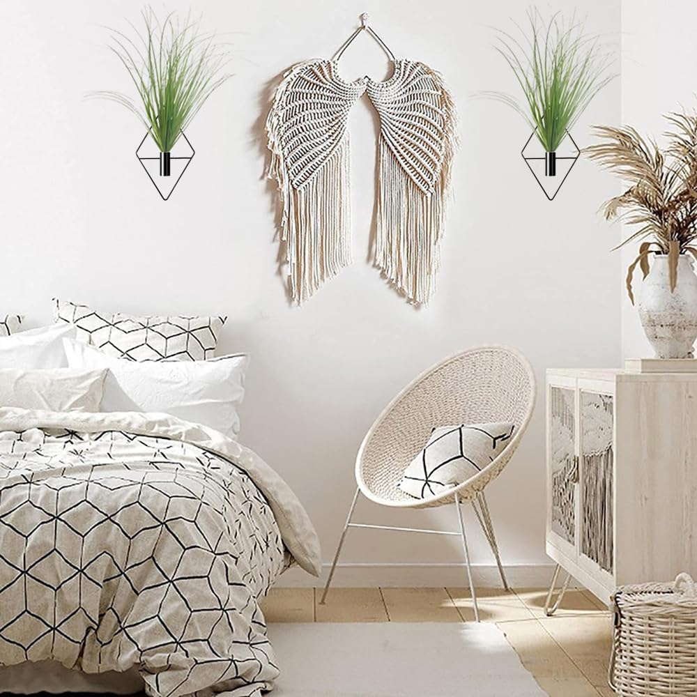 YESKY metal wall decor features a durable high-gloss finish for long-lasting display