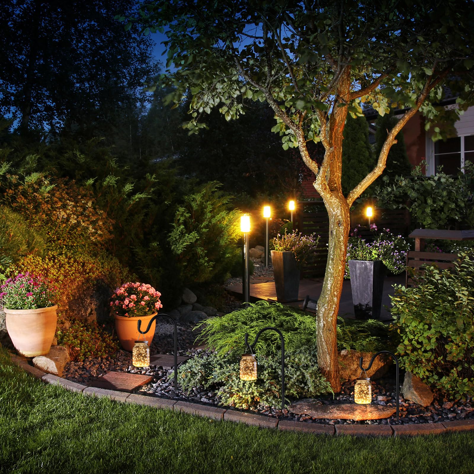 Yetene black shepherd hook combines durability and sleek design for versatile use.