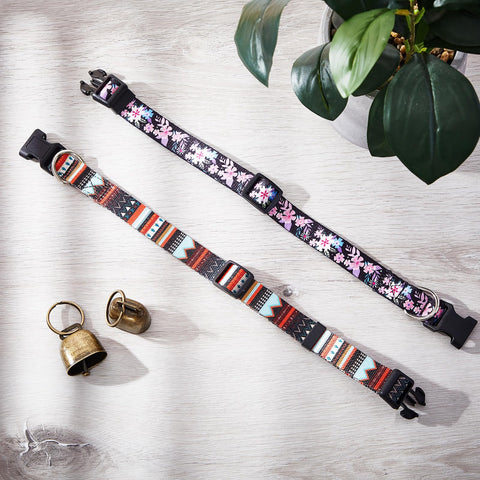 Yeyeplum two collars with bells and rings included.