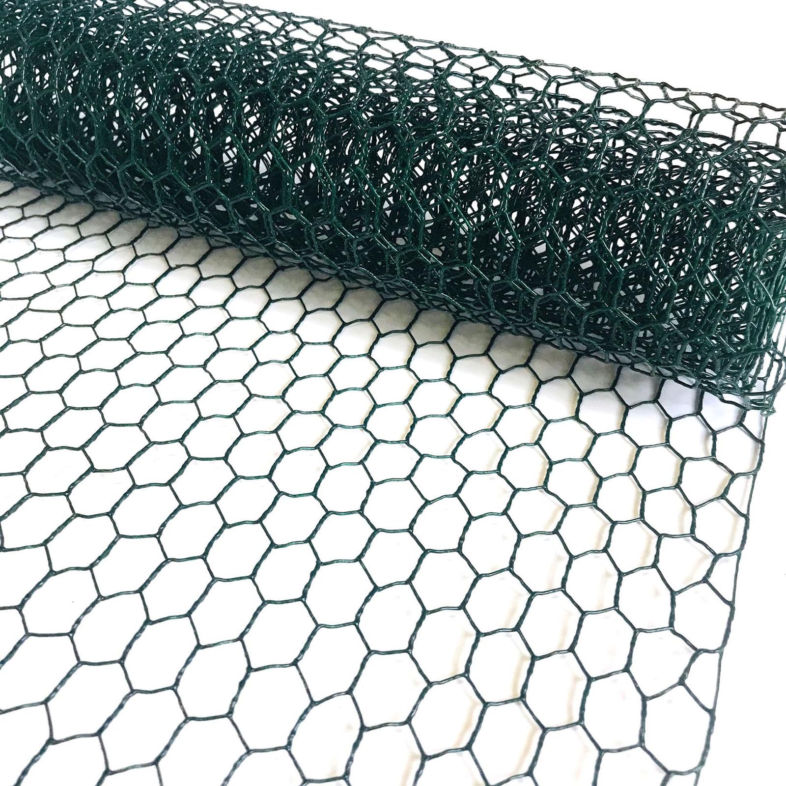 YGGlDUOl chicken wire panel in green PVC coating for durable garden borders