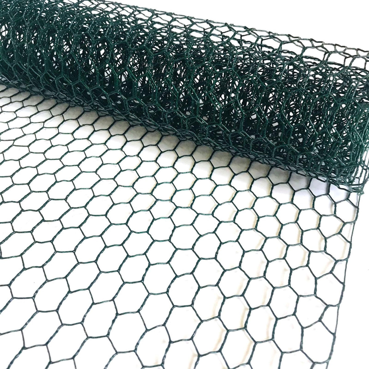 YGGlDUOl chicken wire panel in green PVC coating for durable garden borders
